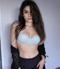 Zeytinburnu Escort Esra Güzel Alımlı Muhteşem Bayan